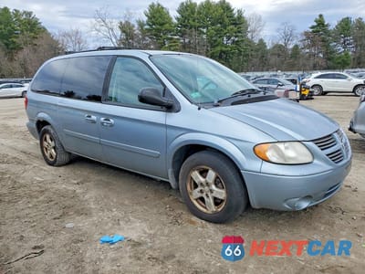 Czwarte zdjęcie samochodu z boku: 2006 DODGE GRAND CARAVAN SXT VIN:2D4GP44L56R865442 - miniatura