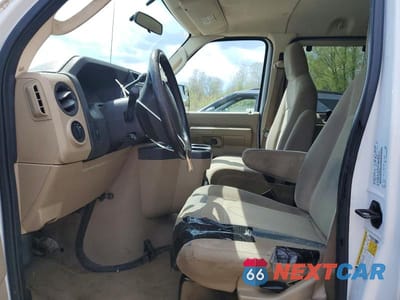 Zdjęcie 7 z 13 samochodu: 2010 FORD ECONOLINE E350 SUPER DUTY WAGON VIN:1FBNE3BL1ADA88605 - miniatura