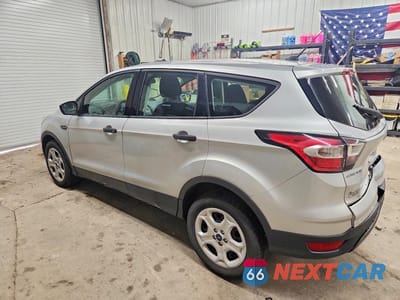 Drugie zdjęcie samochodu z przodu: 2017 FORD ESCAPE S VIN:1FMCU0F7XHUA03610 - miniatura