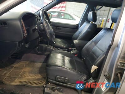 Zdjęcie 7 z 12 samochodu: 2001 NISSAN PATHFINDER SE VIN:JN8DR09Y51W600824 - miniatura