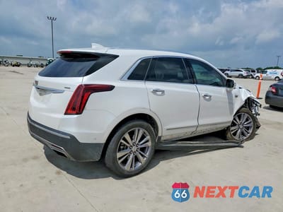 Trzecie zdjęcie samochodu z tyłu: 2024 CADILLAC XT5 PREMIUM LUXURY VIN:1GYKNCRS3RZ707127 - miniatura