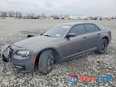 2017 CHRYSLER 300 S 2C3CCAGG9HH603909 - główne zdjęcie licytacji z USA - miniatura