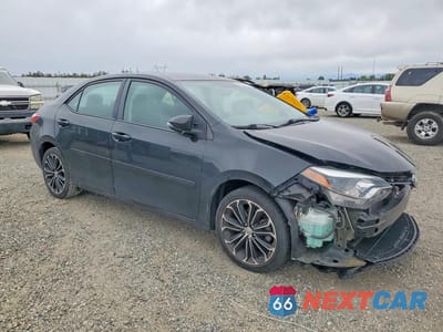 Czwarte zdjęcie samochodu z boku: 2015 TOYOTA COROLLA S PLUS VIN:5YFBURHE6FP249435 - miniatura