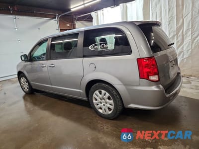 Drugie zdjęcie samochodu z przodu: 2018 DODGE GRAND CARAVAN SE VIN:2C4RDGBGXJR133922 - miniatura