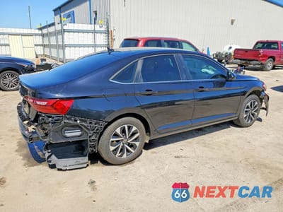 Trzecie zdjęcie samochodu z tyłu: 2022 VOLKSWAGEN JETTA S VIN:3VWCM7BU8NM016491 - miniatura