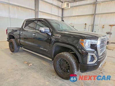 Czwarte zdjęcie samochodu z boku: 2021 GMC SIERRA K1500 DENALI VIN:3GTU9FEL0MG328193 - miniatura