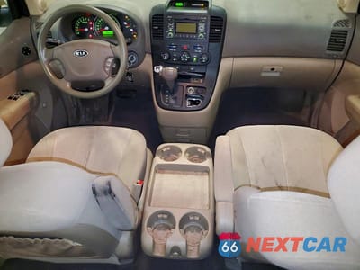 Zdjęcie 8 z 13 samochodu: 2010 KIA SEDONA BASE VIN:KNDMG4C32A6361609 - miniatura