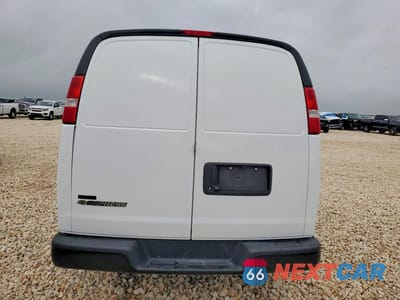 Zdjęcie 6 z 13 samochodu: 2024 CHEVROLET EXPRESS 2500 CARGO UTILITY / SERVICE VAN VIN:1GCWGAF71R1289493 - miniatura