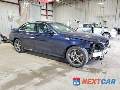 Czwarte zdjęcie samochodu z boku: 2020 MERCEDES-BENZ E 350 4MATIC VIN:WDDZF8EB1LA729076 - miniatura