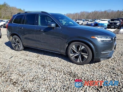 Czwarte zdjęcie samochodu z boku: 2016 VOLVO XC90 T6 VIN:YV4A22PK8G1072776 - miniatura