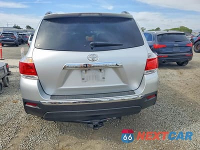 Zdjęcie 6 z 13 samochodu: 2013 TOYOTA HIGHLANDER PLUS VIN:5TDZK3EH1DS114111 - miniatura