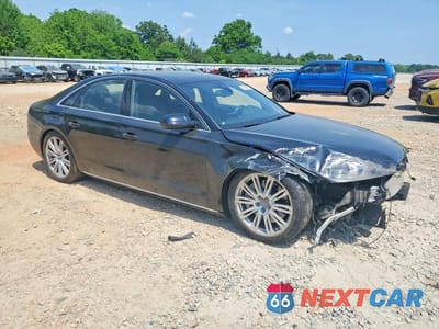 Czwarte zdjęcie samochodu z boku: 2011 AUDI A8 VIN:WAUAVAFD8BN000675 - miniatura