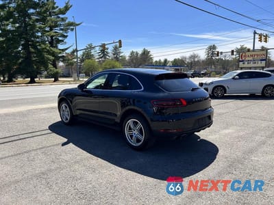 Trzecie zdjęcie samochodu z tyłu: 2015 PORSCHE MACAN S VIN:WP1AB2A55FLB71739 - miniatura