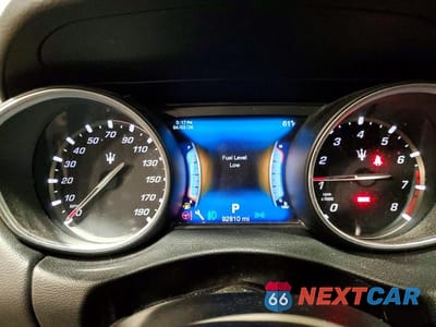 Zdjęcie 9 z 13 samochodu: 2017 MASERATI LEVANTE VIN:ZN661XUA4HX207186 - miniatura