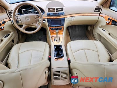 Zdjęcie 8 z 11 samochodu: 2007 MERCEDES-BENZ E 350 4MATIC VIN:WDBUF87X67B158535 - miniatura