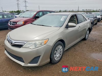 2013 TOYOTA CAMRY LE 4T4BF1FK5DR335566 - główne zdjęcie licytacji z USA - miniatura