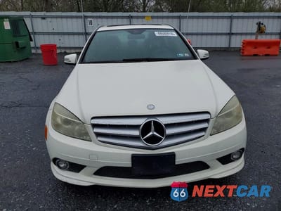Piąte zdjęcie samochodu w środku: 2010 MERCEDES-BENZ C 300 4MATIC VIN:WDDGF8BB2AR099823 - miniatura