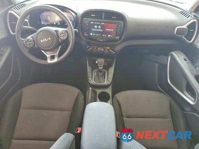 Zdjęcie 8 z 12 samochodu: 2025 KIA SOUL LX VIN:KNDJ23AU1S7259298 - miniatura