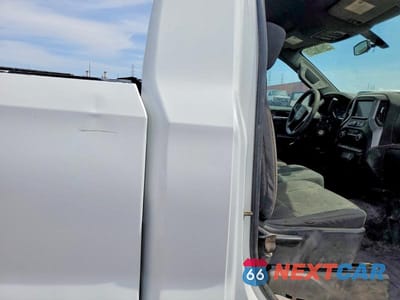 Zdjęcie 10 z 11 samochodu: 2021 CHEVROLET SILVERADO C1500 VIN:3GCNWAEF9MG314299 - miniatura