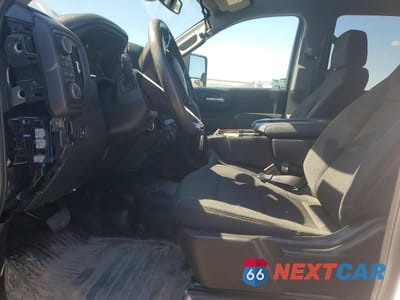 Zdjęcie 7 z 11 samochodu: 2024 CHEVROLET SILVERADO K3500 VIN:1GB4YSEY3RF237200 - miniatura