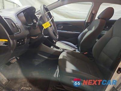 Zdjęcie 7 z 12 samochodu: 2013 KIA RIO LX VIN:KNADM4A35D6238979 - miniatura