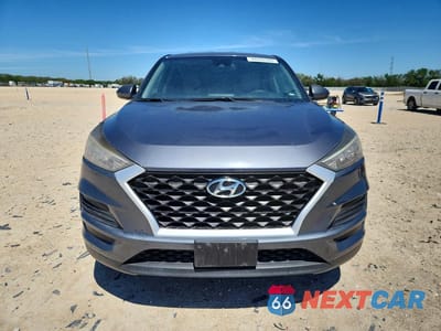 Piąte zdjęcie samochodu w środku: 2019 HYUNDAI TUCSON SE VIN:KM8J23A48KU858289 - miniatura