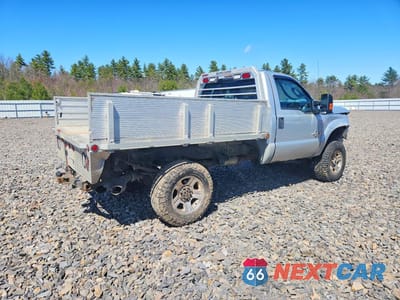 Trzecie zdjęcie samochodu z tyłu: 2011 FORD F350 SUPER DUTY VIN:1FTRF3BTXBEB17136 - miniatura