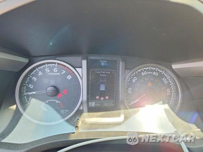 Zdjęcie 9 z 12 samochodu: 2016 TOYOTA TACOMA LIMITED VIN:3TMEZ5CNXGM009828 - miniatura