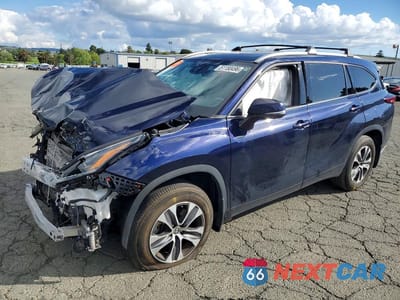 2022 TOYOTA HIGHLANDER XLE 5TDHZRBH7NS595966 - główne zdjęcie licytacji z USA - miniatura