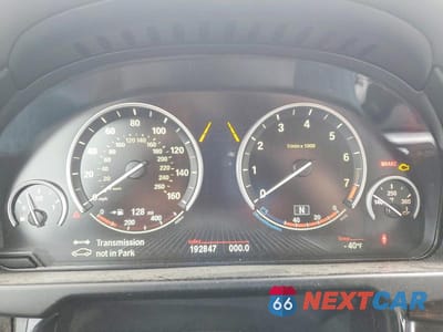 Zdjęcie 9 z 13 samochodu: 2015 BMW X5 XDRIVE35I VIN:5UXKR0C51F0P11722 - miniatura