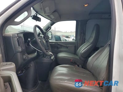 Zdjęcie 7 z 13 samochodu: 2018 CHEV EXPRESS G2500 VIN:1GCWGBFP6J1253924 - miniatura