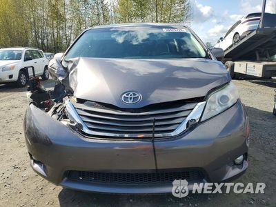 Piąte zdjęcie samochodu w środku: 2011 TOYOTA SIENNA XLE 8-PASSENGER VIN:5TDYK3DC1BS102362 - miniatura