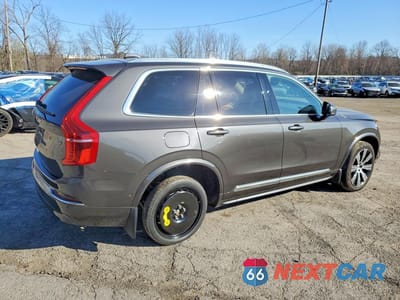 Trzecie zdjęcie samochodu z tyłu: 2024 VOLVO XC90 PLUS VIN:YV4L12PEXR1235971 - miniatura