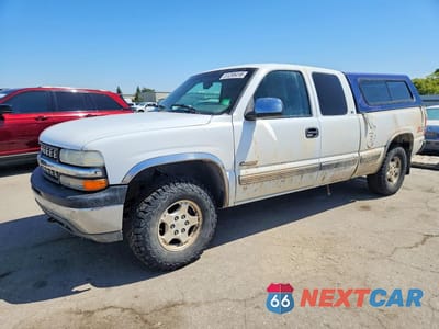 1999 CHEVROLET SILVERADO K1500 1GCEK19T9XZ122249 - główne zdjęcie licytacji z USA - miniatura
