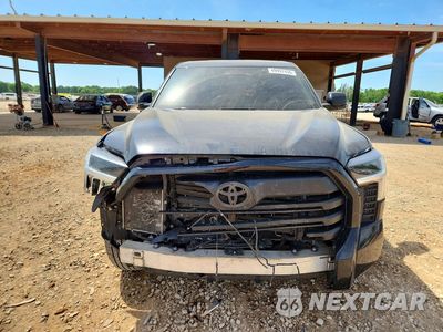 Piąte zdjęcie samochodu w środku: 2022 TOYOTA TUNDRA SR5 VIN:5TFLA5AA9NX019305 - miniatura