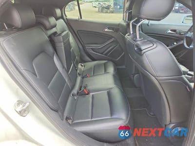 Zdjęcie 11 z 14 samochodu: 2016 MERCEDES-BENZ GLA 250 VIN:WDCTG4EB5GJ206360 - miniatura
