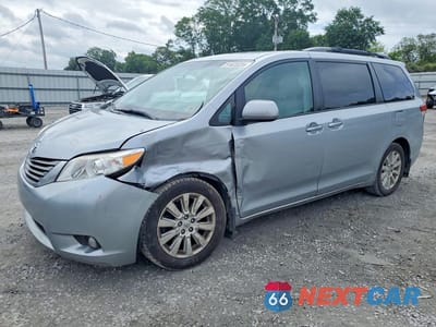 2014 TOYOTA SIENNA XLE 7-PASSENGER 5TDDK3DC5ES082281 - główne zdjęcie licytacji z USA - miniatura