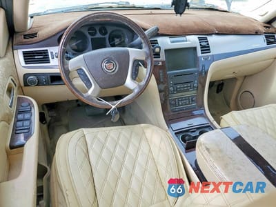 Zdjęcie 8 z 13 samochodu: 2007 CADILLAC ESCALADE LUXURY VIN:1GYFK63807R120454 - miniatura