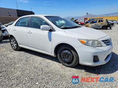 Czwarte zdjęcie samochodu z boku: 2013 TOYOTA COROLLA LE VIN:5YFBU4EE1DP186653 - miniatura