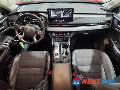 Zdjęcie 8 z 12 samochodu: 2025 MITSUBISHI OUTLANDER SE VIN:JA4J4VA89SZ032433 - miniatura