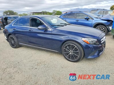 Czwarte zdjęcie samochodu z boku: 2021 MERCEDES-BENZ C 300 VIN:W1KWF8DB8MR616894 - miniatura