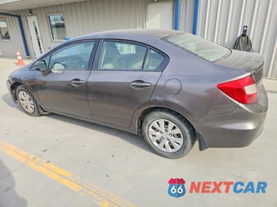 Drugie zdjęcie samochodu z przodu: 2012 HONDA CIVIC LX VIN:19XFB2F52CE004873 - miniatura