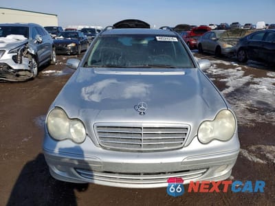 Piąte zdjęcie samochodu w środku: 2005 MERCEDES-BENZ C 240 SPORTWAGON 4MATIC VIN:WDBRH81J55F596330 - miniatura