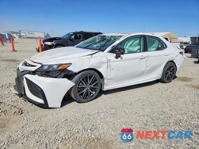 2024 TOYOTA CAMRY HYBRID SE 4T1S31AK7RU061594 - główne zdjęcie licytacji z USA - miniatura