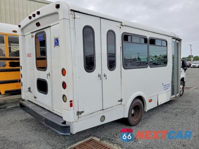 Czwarte zdjęcie samochodu z boku: 2016 FORD E450 SHUTTLE BUS VIN:1FDFE4FS4GDC25967 - miniatura