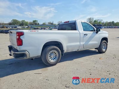 Trzecie zdjęcie samochodu z tyłu: 2021 CHEVROLET SILVERADO K1500 VIN:3GCNYAEH3MG407184 - miniatura
