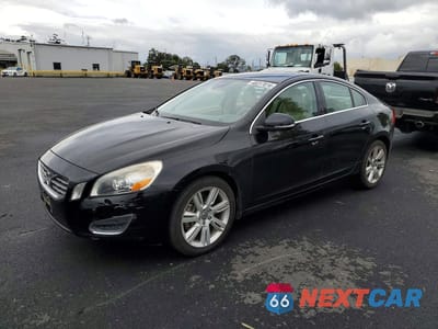 2013 VOLVO S60 T5 YV1612FH6D2205102 - główne zdjęcie licytacji z USA - miniatura