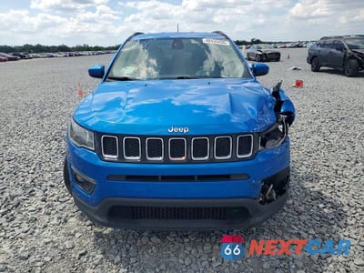 Piąte zdjęcie samochodu w środku: 2017 JEEP COMPASS LATITUDE VIN:3C4NJCBB3HT668621 - miniatura