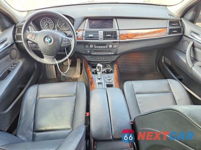 Zdjęcie 8 z 13 samochodu: 2013 BMW X5 XDRIVE35I VIN:5UXZV4C50D0B09637 - miniatura