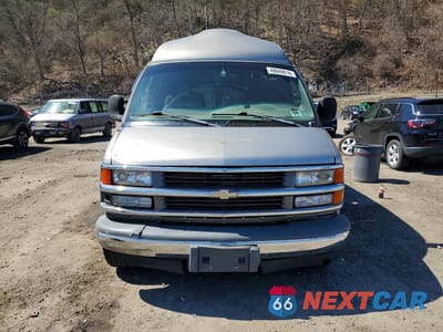 Piąte zdjęcie samochodu w środku: 2002 CHEV SILVERADO 2500 VIN:1GBGG29R821227610 - miniatura